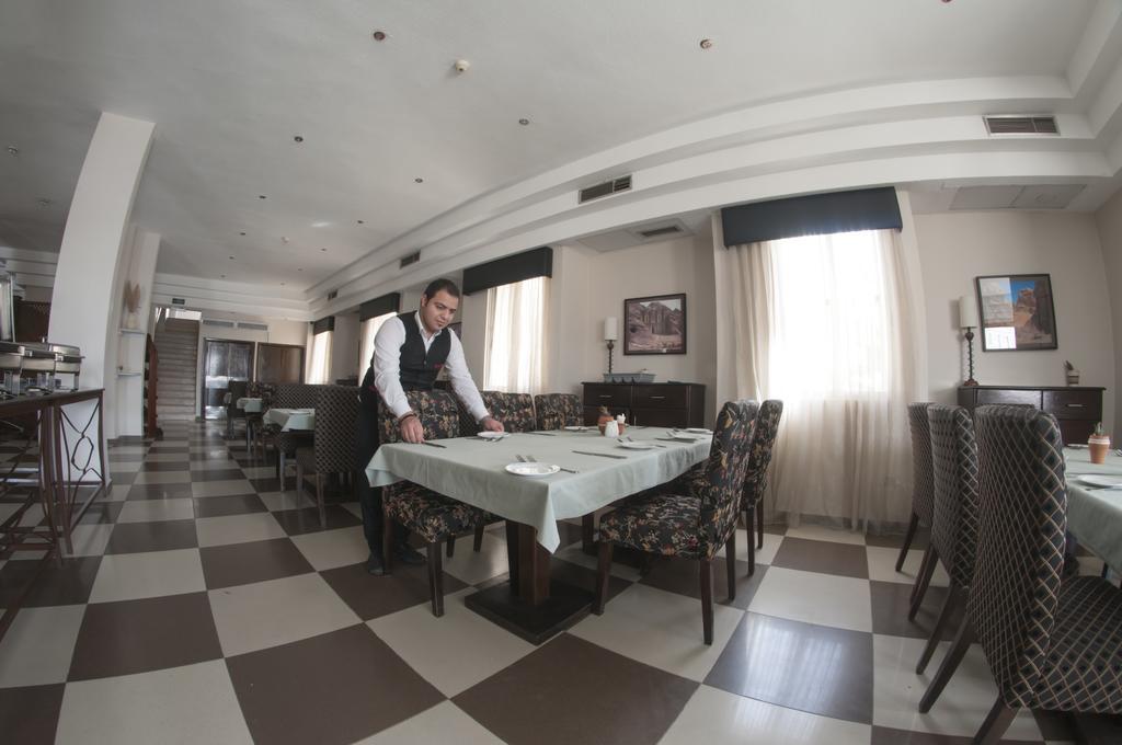 La Maison Hotel Вади Муса Экстерьер фото