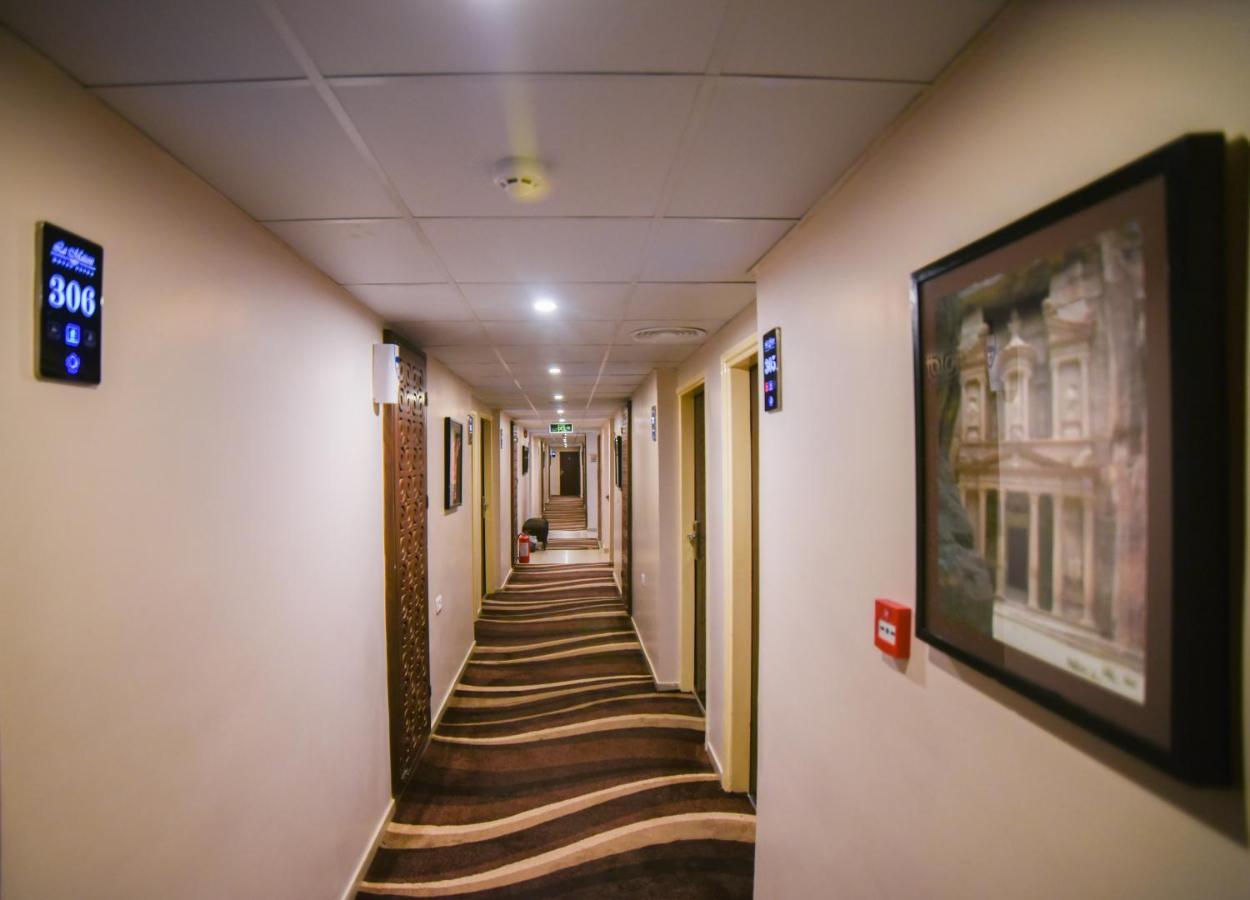 La Maison Hotel Вади Муса Экстерьер фото